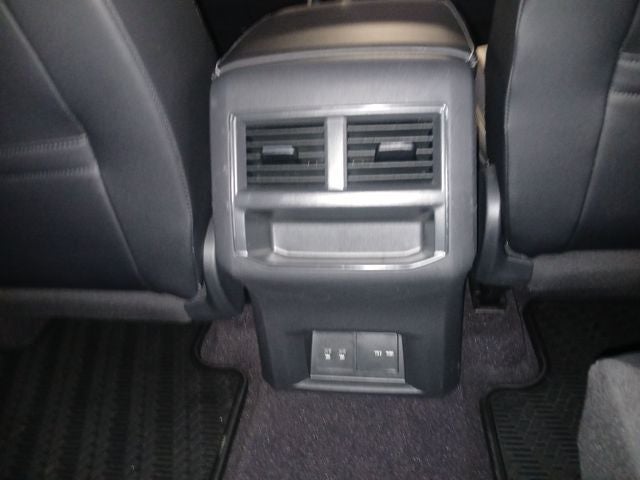 2021 Volkswagen Atlas Cross Sport 3.6L V6 SE w/Technology R-Line