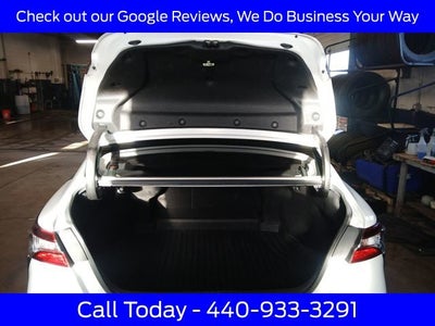 2021 Toyota Camry Hybrid SE