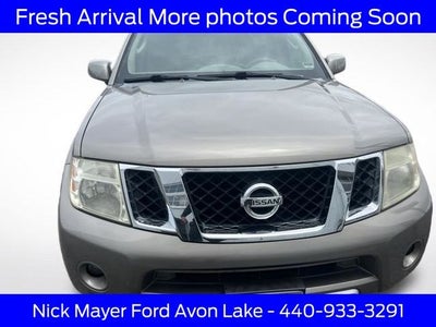 2009 Nissan Pathfinder LE