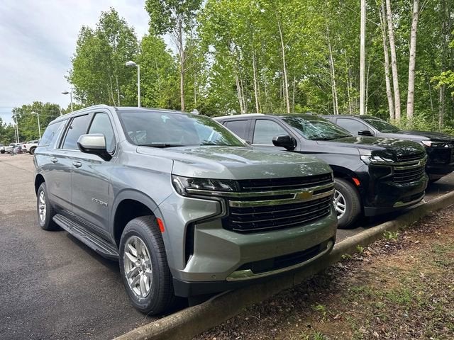 2024 Chevrolet Suburban LT