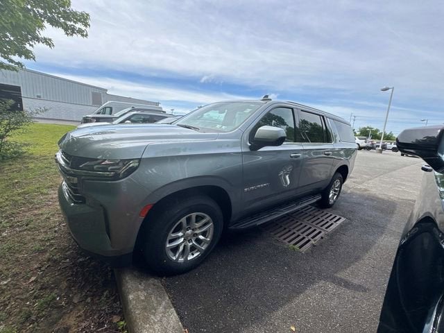 2024 Chevrolet Suburban LT