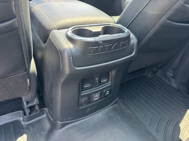 2020 Nissan TITAN Crew Cab SL 4x4