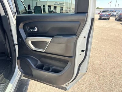 2020 Nissan TITAN Crew Cab SL 4x4