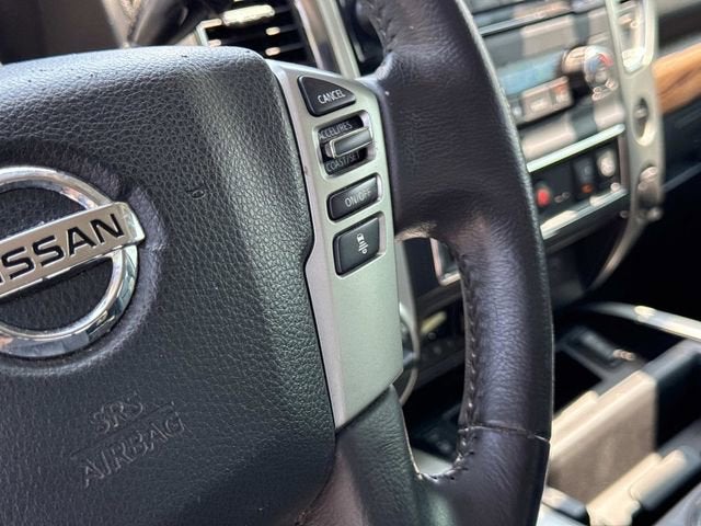 2020 Nissan TITAN Crew Cab SL 4x4