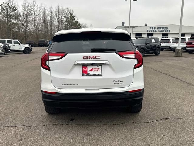 2024 GMC Terrain SLE