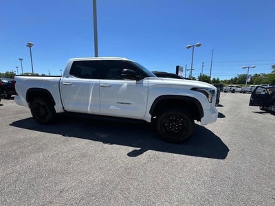 2022 Toyota Tundra 4WD SR5