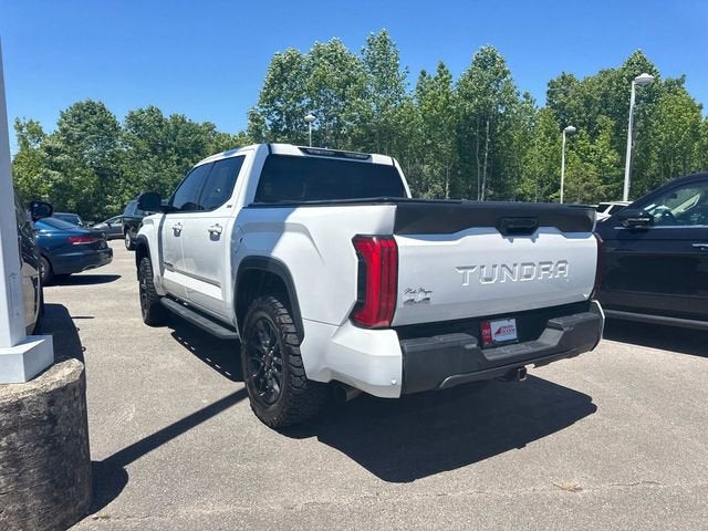 2022 Toyota Tundra 4WD SR5