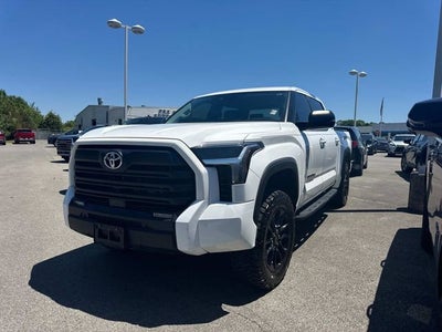 2022 Toyota Tundra 4WD SR5