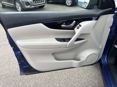 2022 Nissan Rogue Sport SV FWD Xtronic CVT