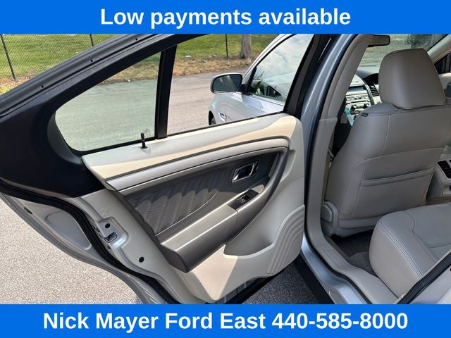 2010 Ford Taurus SEL