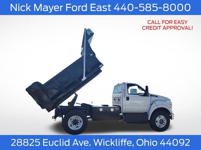 2027 Ford F-750SD Dump Truck