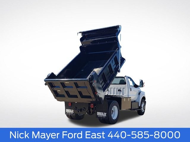 2027 Ford F-750SD Dump Truck