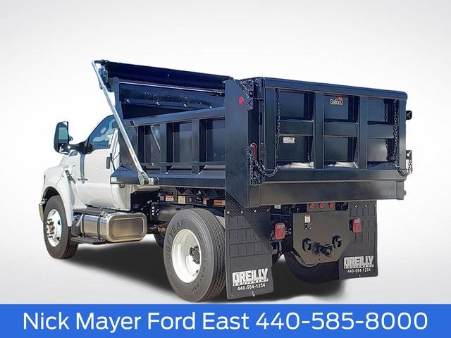 2027 Ford F-750SD Dump Truck