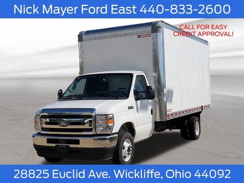 2027 Ford E-450SD Base DRW