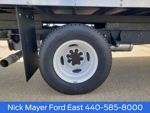 2027 Ford E-450SD Base DRW