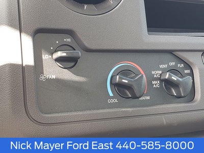 2027 Ford E-450SD Base DRW