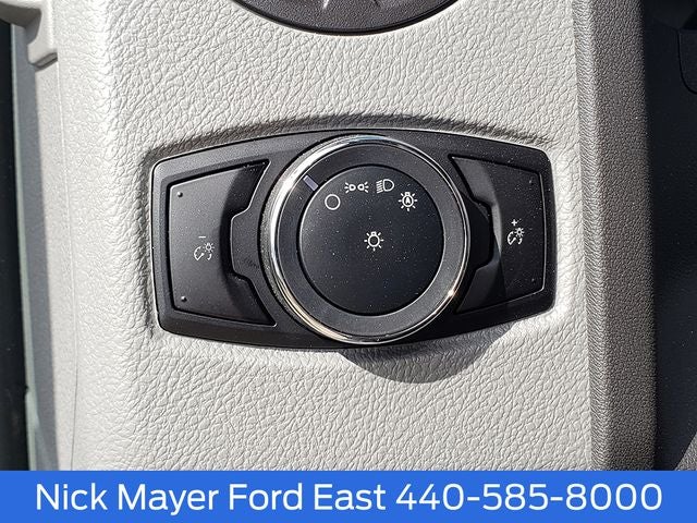 2027 Ford E-450SD Base DRW