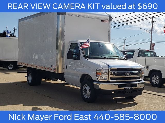 2027 Ford E-450SD Base DRW