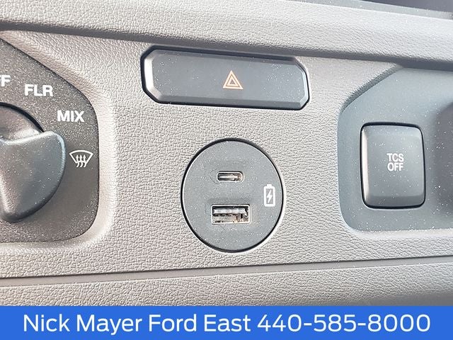 2027 Ford E-450SD Base DRW