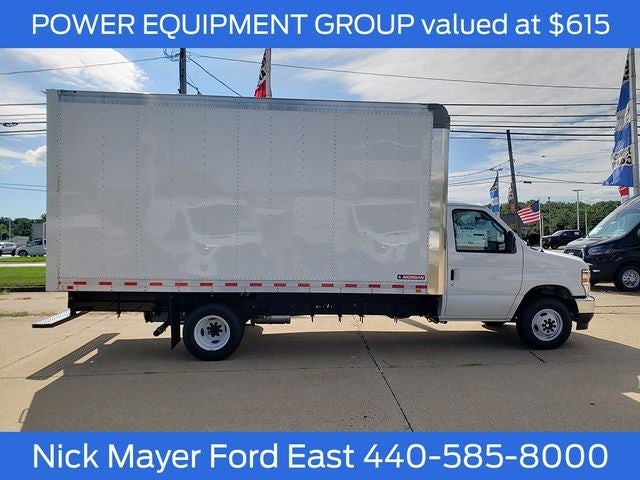 2027 Ford E-450SD Base DRW