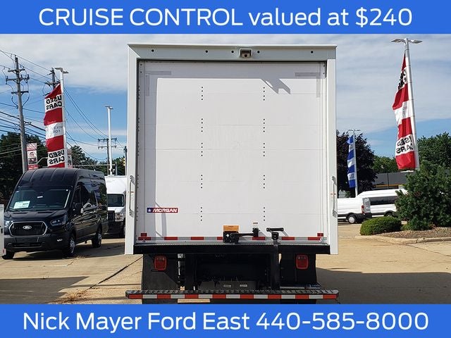 2027 Ford E-450SD Base DRW
