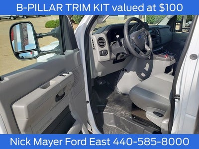 2027 Ford E-450SD Base DRW