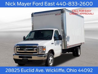 2027 Ford E-450SD Base DRW