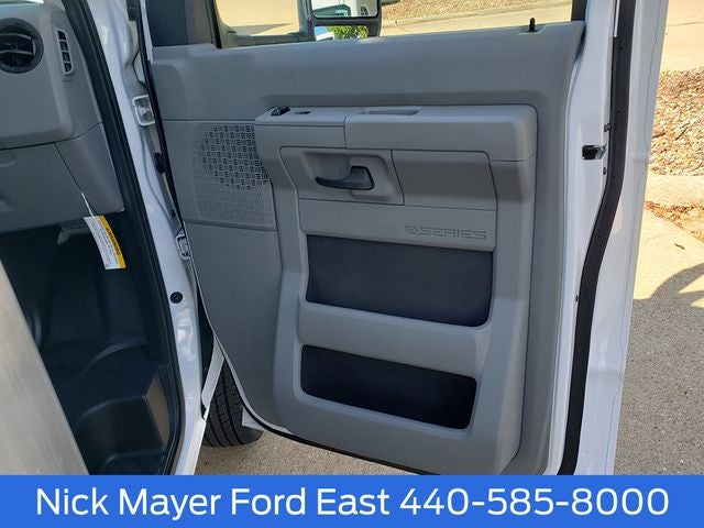 2027 Ford E-450SD Base