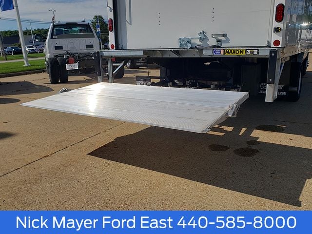 2027 Ford E-450SD Base