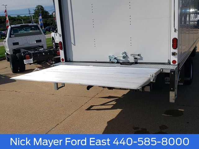 2027 Ford E-450SD Base