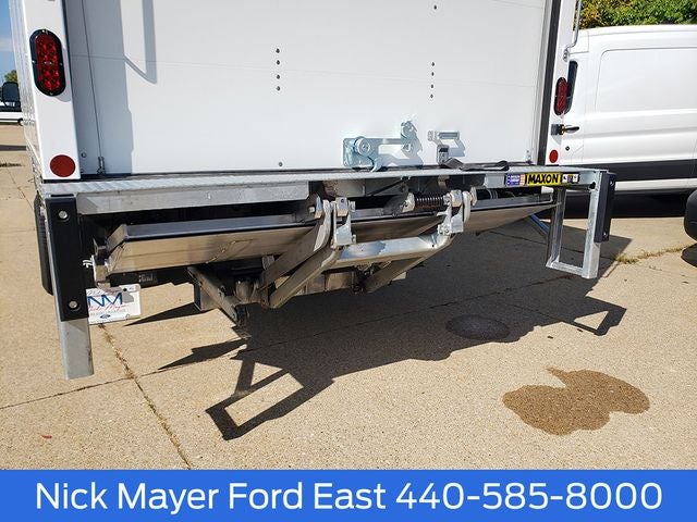 2027 Ford E-450SD Base