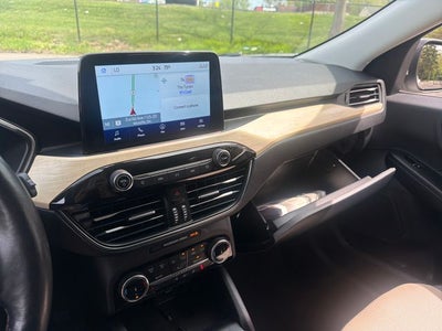 2022 Ford Escape Titanium