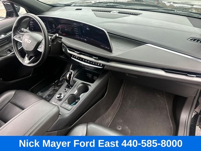 2025 Cadillac XT4 Premium Luxury