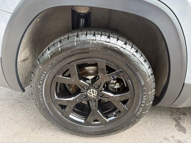 2024 Volkswagen Atlas 2.0T Peak Edition SE w/Technology
