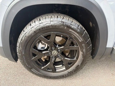 2024 Volkswagen Atlas 2.0T Peak Edition SE w/Technology