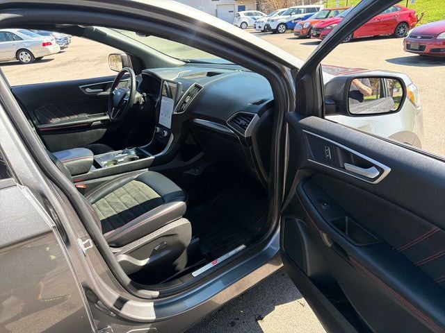 2023 Ford Edge ST Line