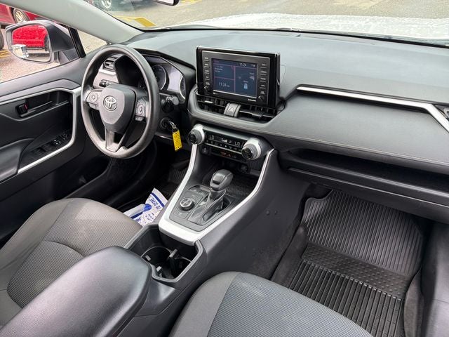 2022 Toyota RAV4 Hybrid LE