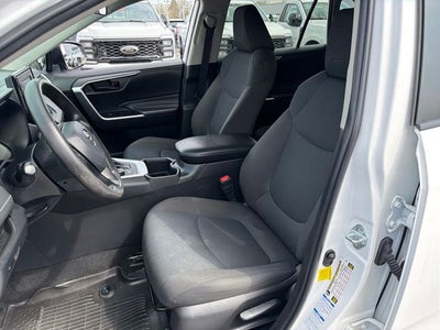 2022 Toyota RAV4 Hybrid LE