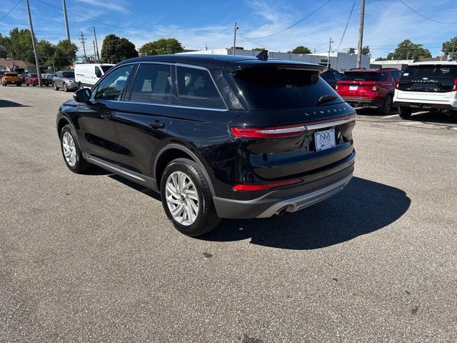 2023 Lincoln Corsair Standard