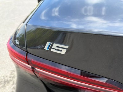 2025 BMW i5 xDrive40