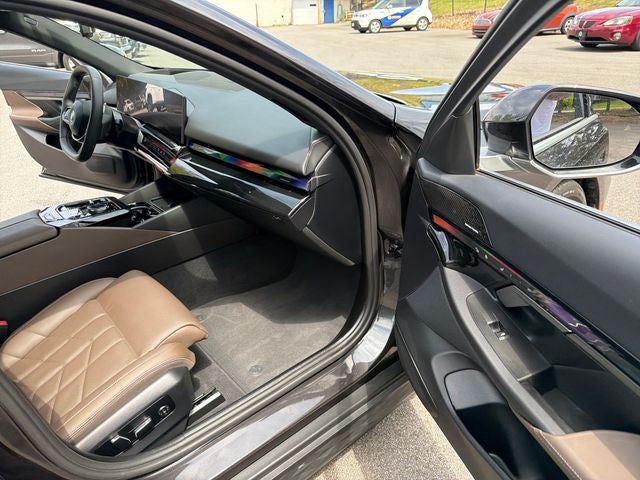 2025 BMW i5 xDrive40