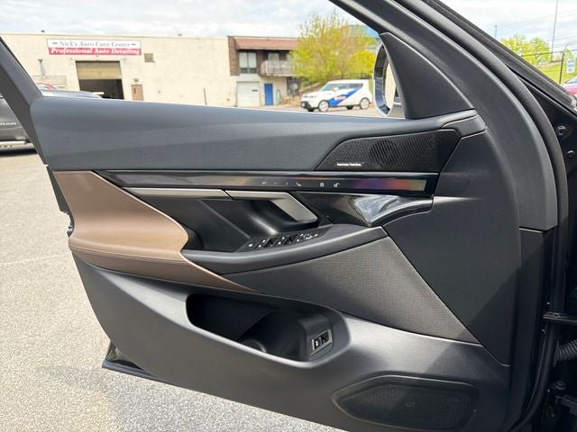 2025 BMW i5 xDrive40