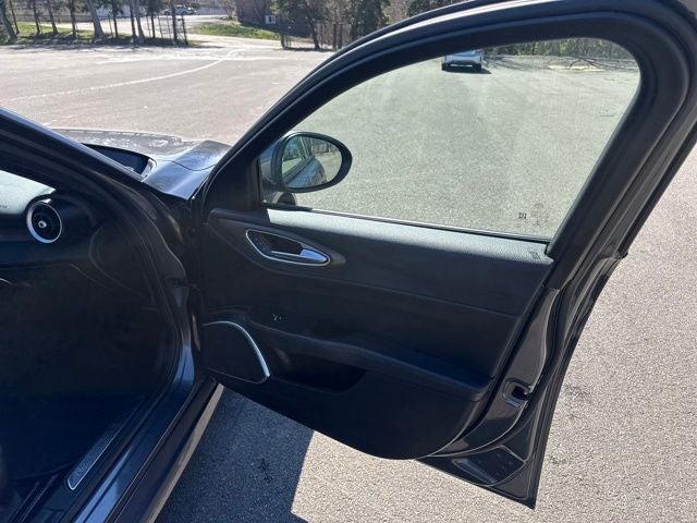 2023 Alfa Romeo Giulia Ti