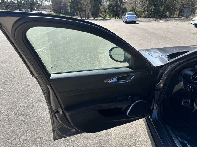 2023 Alfa Romeo Giulia Ti