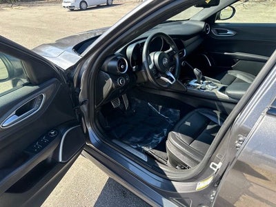 2023 Alfa Romeo Giulia Ti