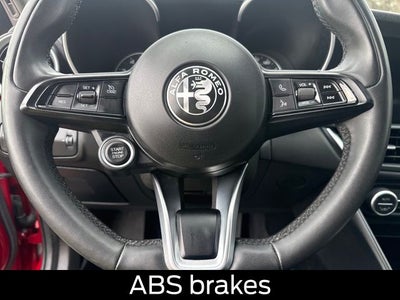 2021 Alfa Romeo Giulia Base