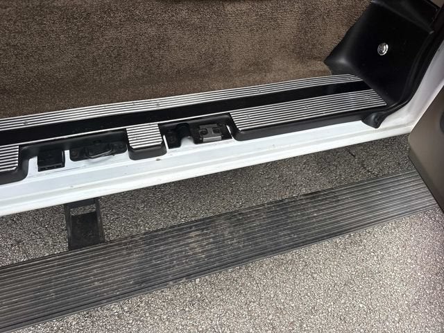 2023 Chevrolet Express Cargo 2500 RWD 2500 Regular Wheelbase WT