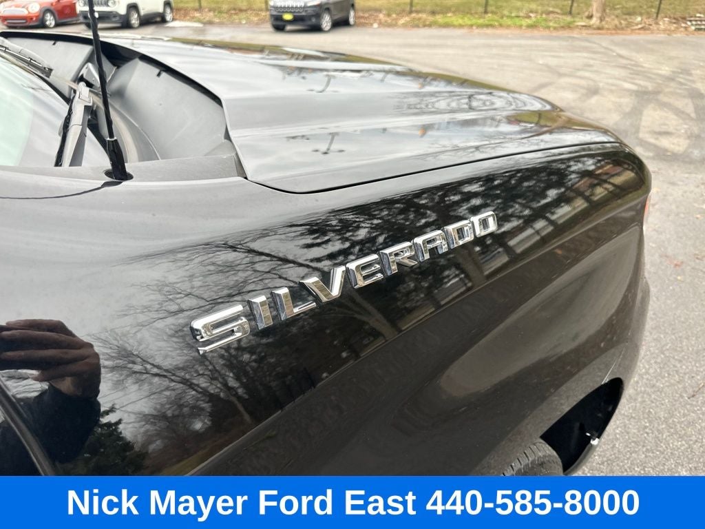 2025 Chevrolet Silverado 1500 LT LT1