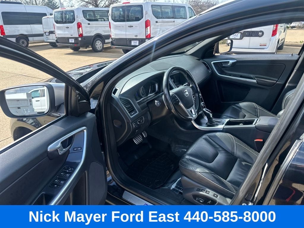 2015 Volvo XC60 T6 R-Design