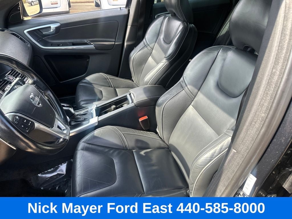 2015 Volvo XC60 T6 R-Design